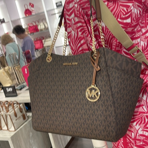 MICHAEL KORS LG CHAIN SHLDR TOTE BROWN NWT - Picture 4 of 16